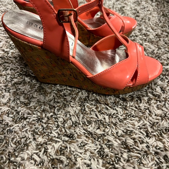 Madden girl wedges size 7 - Picture 2 of 4